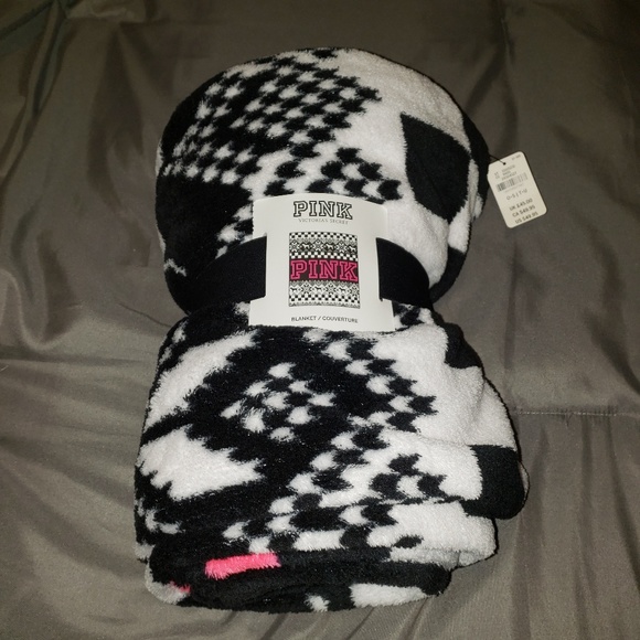 PINK Victoria's Secret Other - Victoria's Secret Pink fleece throw NWT